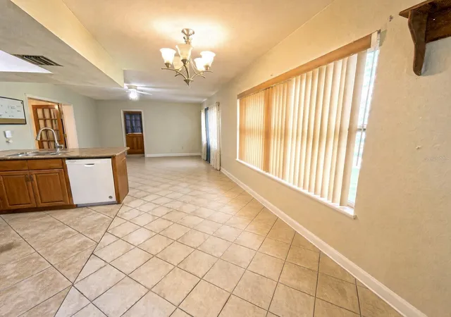 Photo 4 of House for sale at 10569 Dixon Dr, Seminole, FL 33772 | MLS# TB8561903 | Listing updated on 2026-10-28