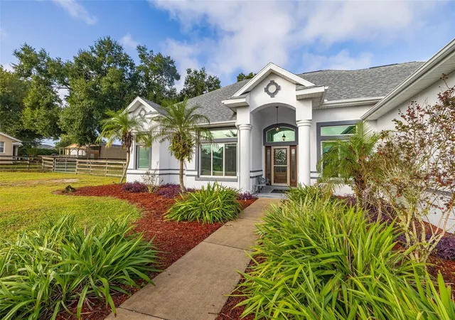 Photo 4 of Single family home for sale at 40023 Agusta Dr, Lady Lake, FL 32159 | MLS# S5160284 | Listing updated on 2026-10-27