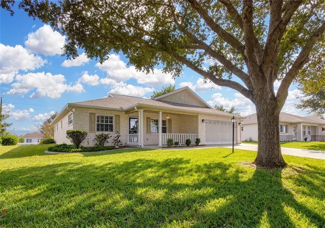Photo 1 of Single family home for sale at 9878 SW 97th Lane, Ocala, FL 34481 | MLS# OM734768 | Listing updated on 2026-10-28