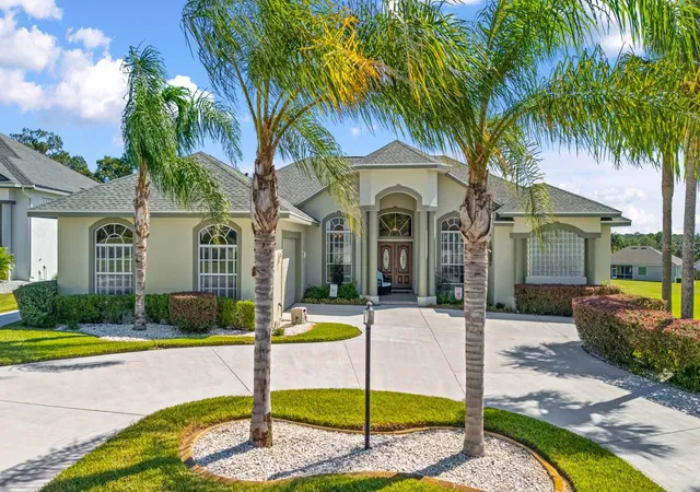 Photo 1 of Single family home for sale at 2751 Huntington Hills Dr, Lakeland, FL 33810 | MLS# TB8561922 | Listing updated on 2026-10-28