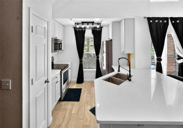 Photo 2 of Townhouse for sale at 9093 Lee Vista Blvd #905, Orlando, FL 32829 | MLS# O6453062 | Listing updated on 2026-10-28