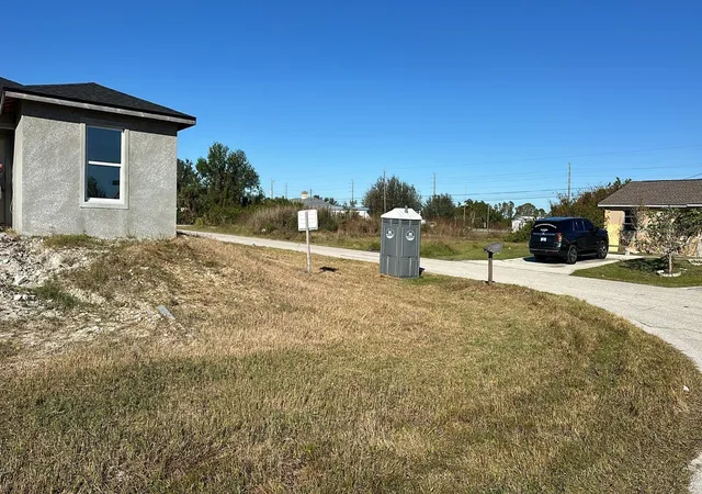 Photo 1 of House for sale at 6977 Hawksbury St, Englewood, FL 34224 | MLS# TB8561924 | Listing updated on 2026-10-28