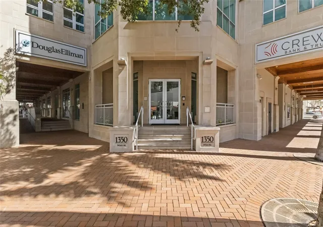 Photo 2 of Condo for sale at 1350 Main St #704, Sarasota, FL 34236 | MLS# A4710989 | Listing updated on 2026-10-28