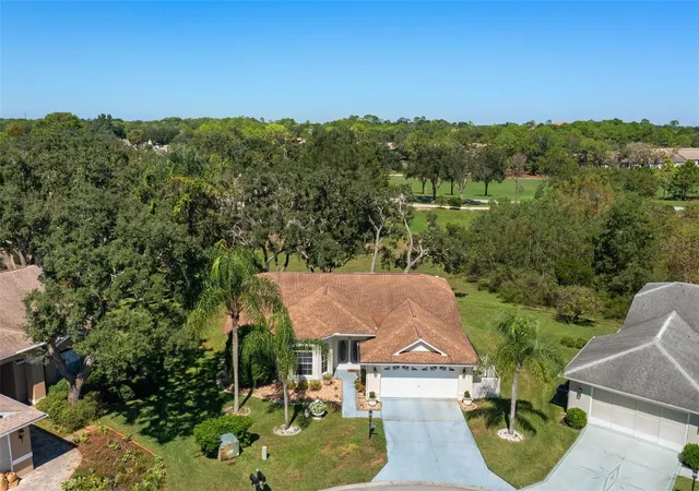 Photo 4 of Single family home for sale at 2112 Waterview Ter, Spring Hill, FL 34606 | MLS# W7890679 | Listing updated on 2026-10-28