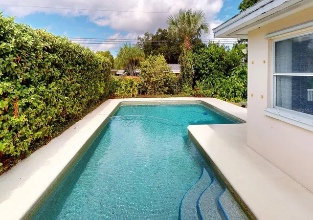 Photo 2 of Single family home for sale at 1618 Tuscola Rd, Clearwater, FL 33756 | MLS# TB8561939 | Listing updated on 2026-10-29