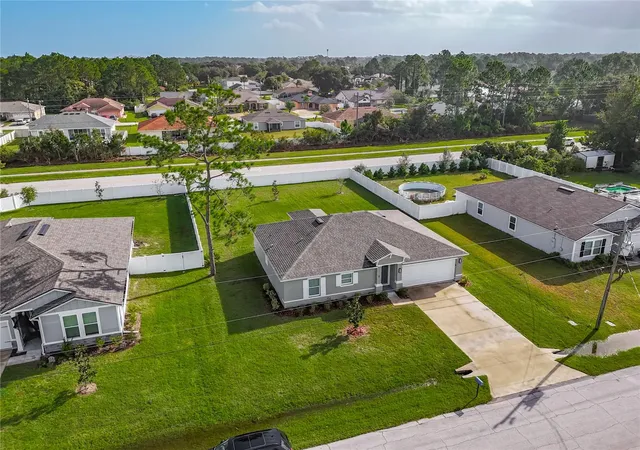 Photo 2 of Single family home for sale at 27 Freeland Ln, Palm Coast, FL 32137 | MLS# C7532575 | Listing updated on 2026-10-28