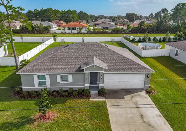 Photo 3 of Single family home for sale at 27 Freeland Ln, Palm Coast, FL 32137 | MLS# C7532575 | Listing updated on 2026-10-28