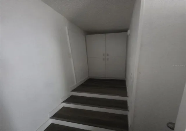 Photo 4 of Single family home for sale at 7 N Christiana Ave, Apopka, FL 32703 | MLS# S5160290 | Listing updated on 2026-10-29