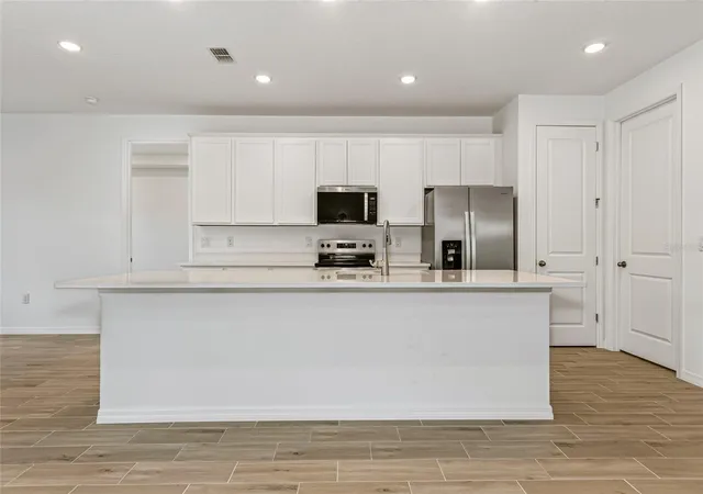 Photo 3 of Single family home for sale at 30 Ludlow Ln E, Palm Coast, FL 32137 | MLS# A4711005 | Listing updated on 2026-10-28