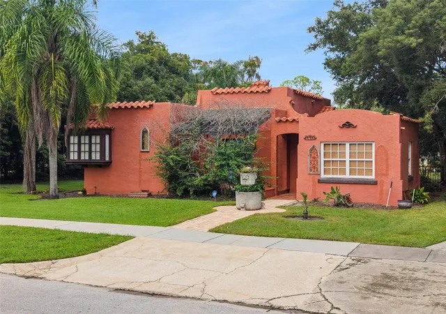 Single family home for sale at 536 Valencia St, SANFORD, FL 32771 | MLS# O6453114