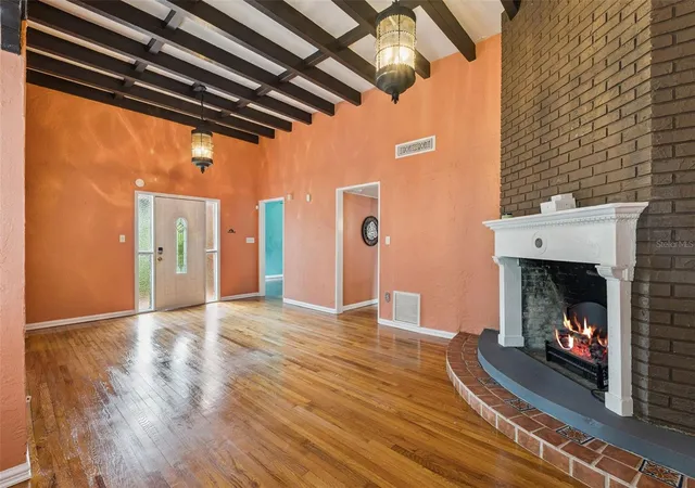 Photo 1 of Single family home for sale at 536 Valencia St, Sanford, FL 32771 | MLS# O6453114 | Listing updated on 2026-10-28