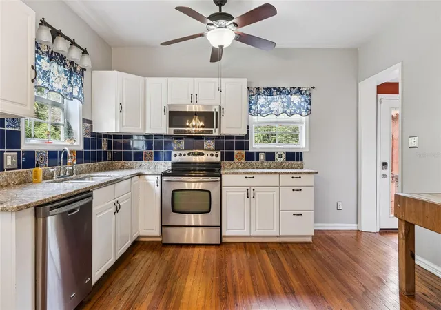 Photo 2 of Single family home for sale at 536 Valencia St, Sanford, FL 32771 | MLS# O6453114 | Listing updated on 2026-10-28