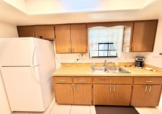 Photo 3 of Single family home for sale at 1031 Park Ave, Tavares, FL 32778 | MLS# G5119533 | Listing updated on 2026-10-28