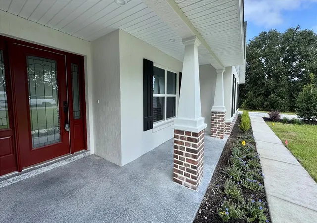Photo 4 of Single family home for sale at 18441 SW 66th Loop, Dunnellon, FL 34432 | MLS# OM734792 | Listing updated on 2026-10-28