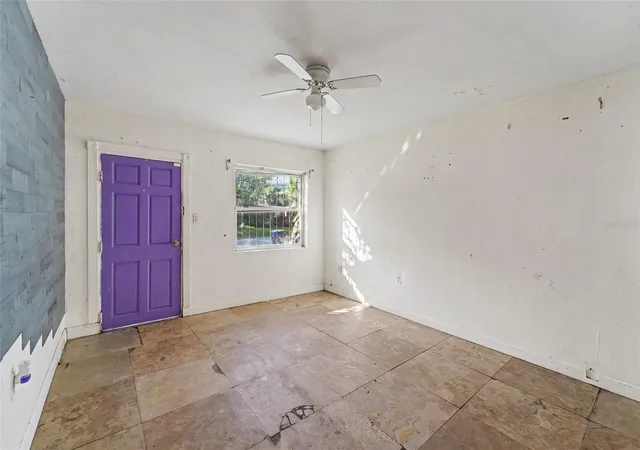 Photo 4 of Single family home for sale at 3921 W Cherry St, Tampa, FL 33607 | MLS# TB8561993 | Listing updated on 2026-10-29