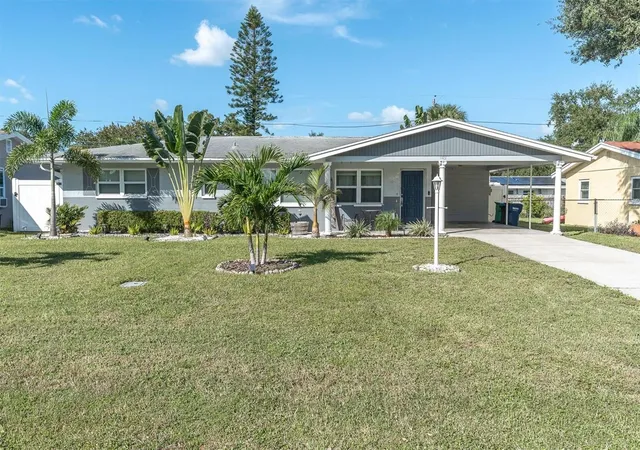 Single family home for sale at 11401 81st Avenue, SEMINOLE, FL 33772 | MLS# TB8561997