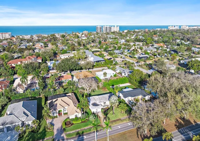 Photo 1 of Land for sale at 514 Harbor Dr S, Venice, FL 34285 | MLS# N6146358 | Listing updated on 2026-10-28