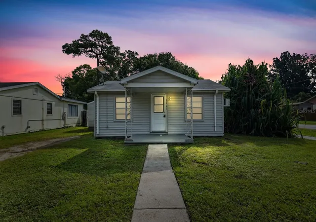Photo 1 of Single family home for sale at 5101 37th Street N, Saint Petersburg, FL 33714 | MLS# TB8562024 | Listing updated on 2026-10-29