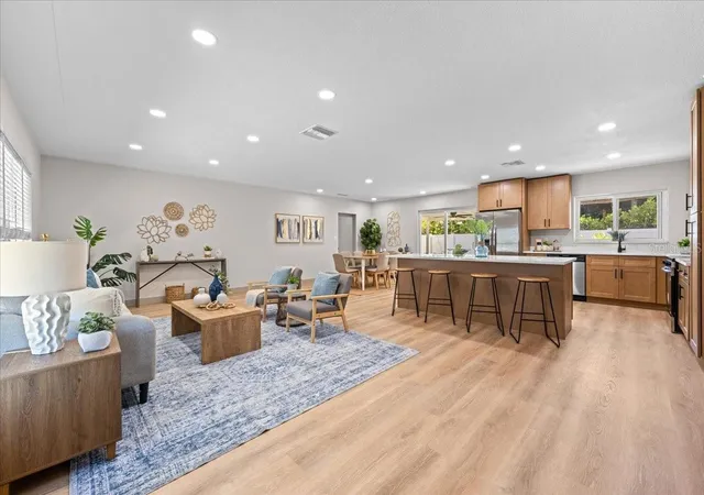 Photo 3 of Single family home for sale at 213 Park St N, Saint Petersburg, FL 33710 | MLS# TB8562025 | Listing updated on 2026-10-29