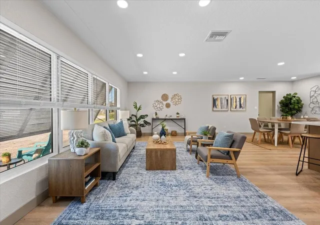 Photo 4 of Single family home for sale at 213 Park St N, Saint Petersburg, FL 33710 | MLS# TB8562025 | Listing updated on 2026-10-29