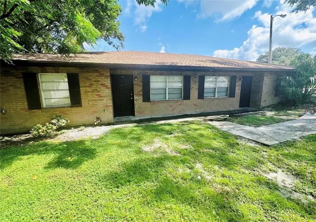 Photo 1 of Multi family home for sale at 101 Lake Hunter Dr #15 & 16, Lakeland, FL 33803 | MLS# O6453149 | Listing updated on 2026-10-28