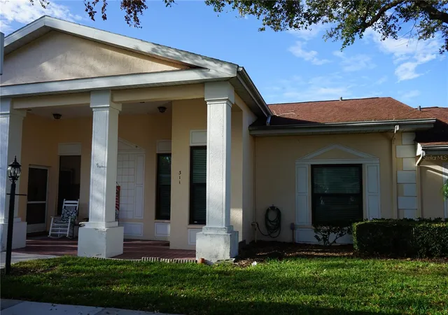 Photo 4 of Condo for sale at 311 Kelsey Way #3, Sun City Center, FL 33573 | MLS# TB8562029 | Listing updated on 2026-10-28