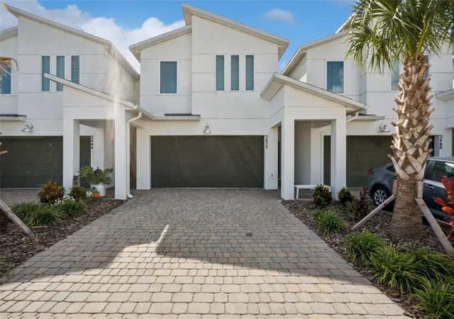 Townhouse for sale at 3452 Bellissimo Ave, KISSIMMEE, FL 34746 | MLS# O6453157