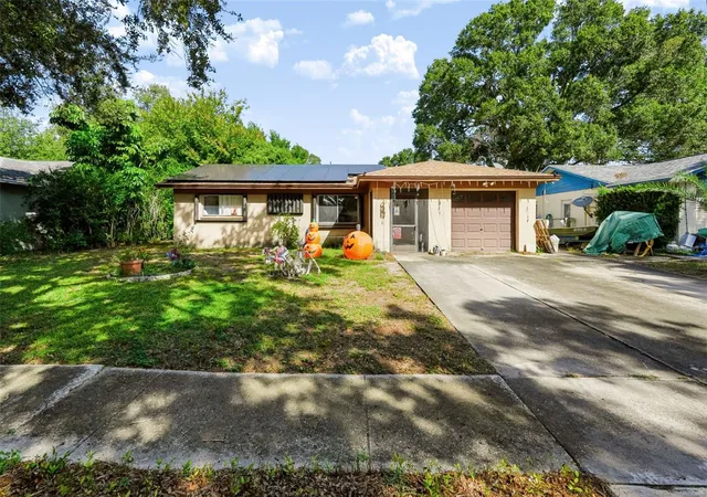 Photo 1 of Single family home for sale at 8399 79th Avenue, Seminole, FL 33777 | MLS# TB8562039 | Listing updated on 2026-10-29