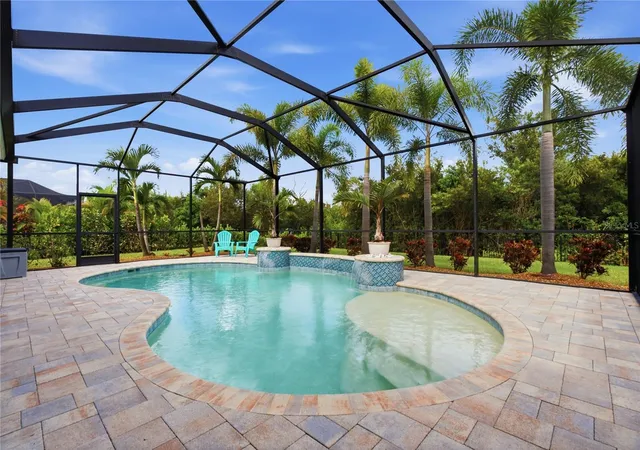 Photo 1 of Single family home for sale at 7428 Paradiso Dr, Apollo Beach, FL 33572 | MLS# TB8562042 | Listing updated on 2026-10-29