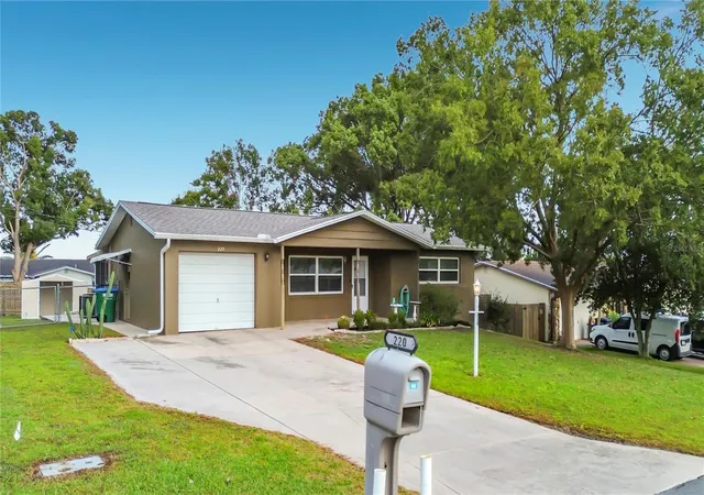 Photo 2 of Single family home for sale at 220 S Jackson St, Beverly Hills, FL 34465 | MLS# O6453175 | Listing updated on 2026-10-30