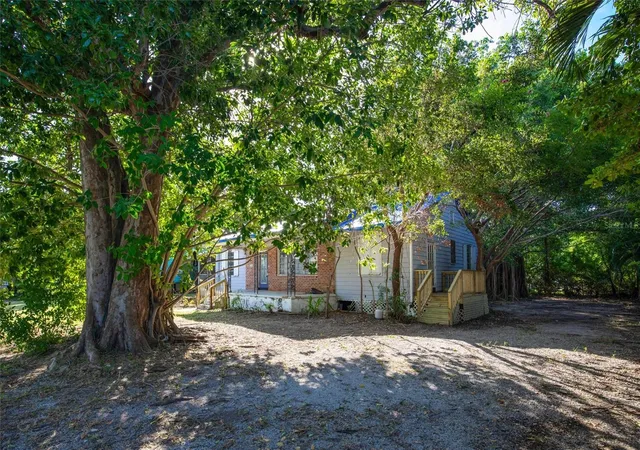 Photo 2 of Single family home for sale at 19552 Aztec St, Summerland Key, FL 33042 | MLS# TB8562058 | Listing updated on 2026-10-29