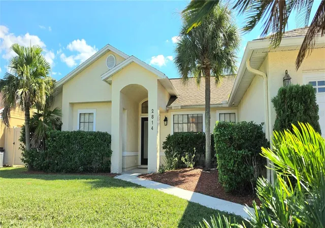 Photo 2 of Single family home for sale at 2814 Eagle Lake Dr, Orlando, FL 32837 | MLS# S5160306 | Listing updated on 2026-10-29