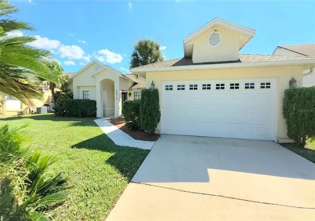 Photo 3 of Single family home for sale at 2814 Eagle Lake Dr, Orlando, FL 32837 | MLS# S5160306 | Listing updated on 2026-10-29
