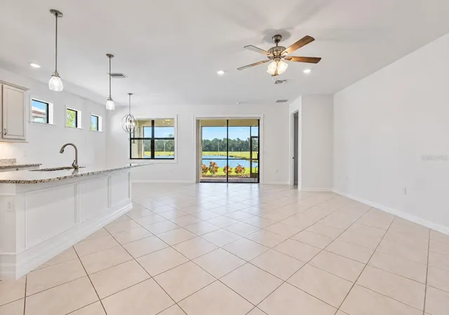 Photo 3 of Single family home for sale at 20846 Fetterbush Pl, Venice, FL 34293 | MLS# N6146362 | Listing updated on 2026-10-29