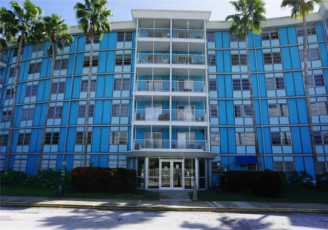 Photo 2 of Condo for sale at 3315 58th Avenue S #612, Saint Petersburg, FL 33712 | MLS# TB8562079 | Listing updated on 2026-10-28