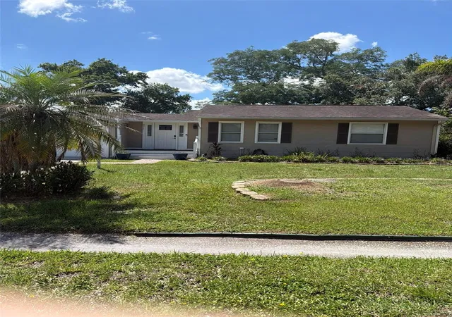 Photo 1 of Single family home for sale at 4915 W Bartlett Dr, Tampa, FL 33603 | MLS# A4711057 | Listing updated on 2026-10-29