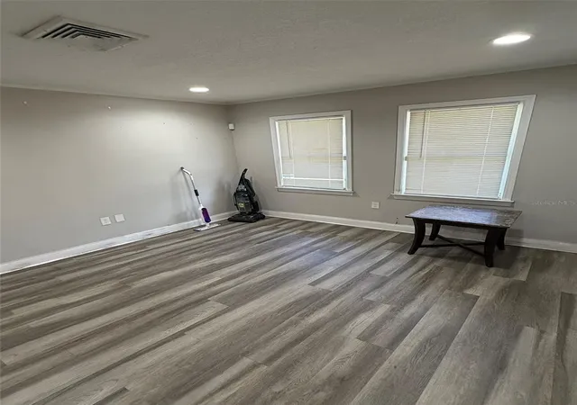 Photo 3 of Single family home for sale at 4915 W Bartlett Dr, Tampa, FL 33603 | MLS# A4711057 | Listing updated on 2026-10-29
