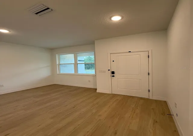 Photo 3 of Single family home for sale at 10638 N Citrus Springs Blvd, Citrus Springs, FL 34434 | MLS# O6453195 | Listing updated on 2026-10-28