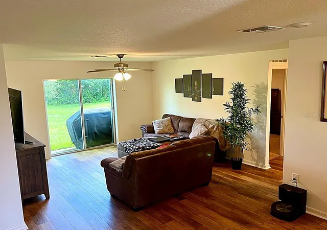 Photo 4 of Single family home for sale at 2531 Lake Helen Osteen Rd, Deltona, FL 32738 | MLS# O6453208 | Listing updated on 2026-10-29