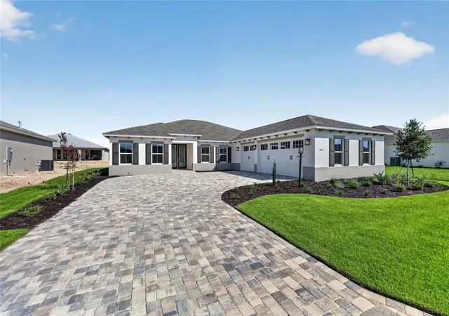 Single family home for sale at 10241 SW 84th Street Rd, OCALA, FL 34481 | MLS# OM734810