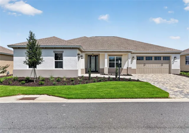 Single family home for sale at 10209 SW 84th Street Rd, OCALA, FL 34481 | MLS# OM734812
