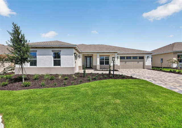 Photo 3 of Single family home for sale at 10209 SW 84th Street Rd, Ocala, FL 34481 | MLS# OM734812 | Listing updated on 2026-10-28