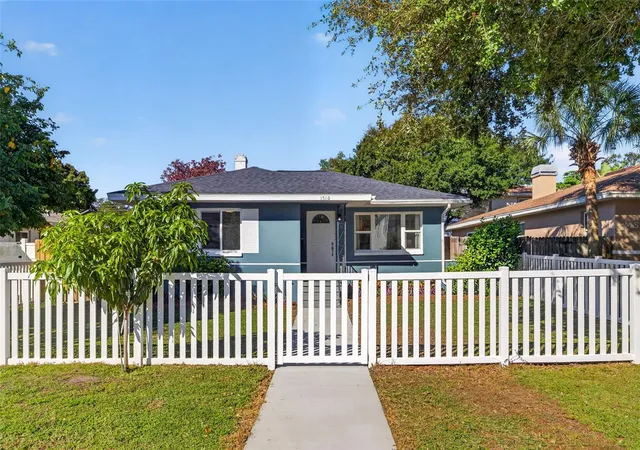 Photo 2 of Single family home for sale at 1510 15th Street N, Saint Petersburg, FL 33704 | MLS# TB8562124 | Listing updated on 2026-10-29
