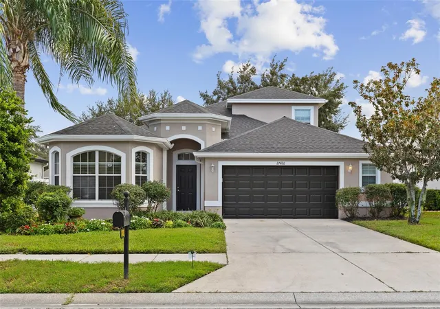 Photo 1 of Single family home for sale at 27426 Silver Thatch Dr, Wesley Chapel, FL 33544 | MLS# TB8562133 | Listing updated on 2026-10-29