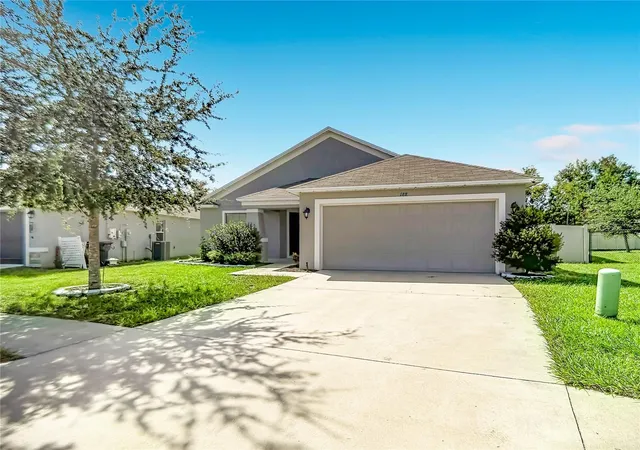Photo 4 of Single family home for sale at 188 Black Skimmer Ln, Winter Haven, FL 33880 | MLS# S5160316 | Listing updated on 2026-10-28