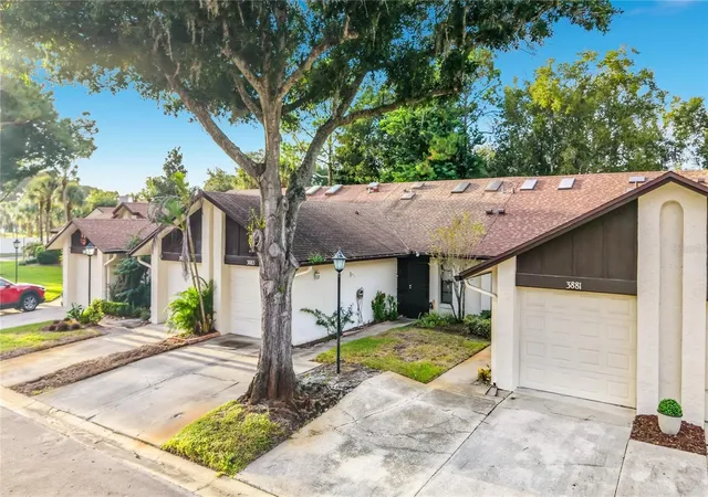 Photo 2 of Townhouse for sale at 3881 Villa Rose Ln, Orlando, FL 32808 | MLS# O6453237 | Listing updated on 2026-10-29