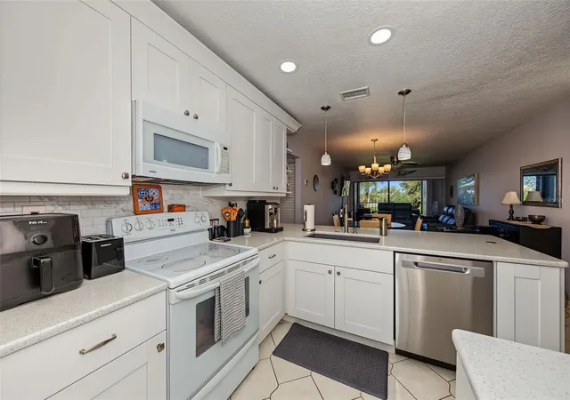 Photo 2 of Condo for sale at 6219 Palma Del Mar Blvd S #211, Saint Petersburg, FL 33715 | MLS# TB8562147 | Listing updated on 2026-10-30