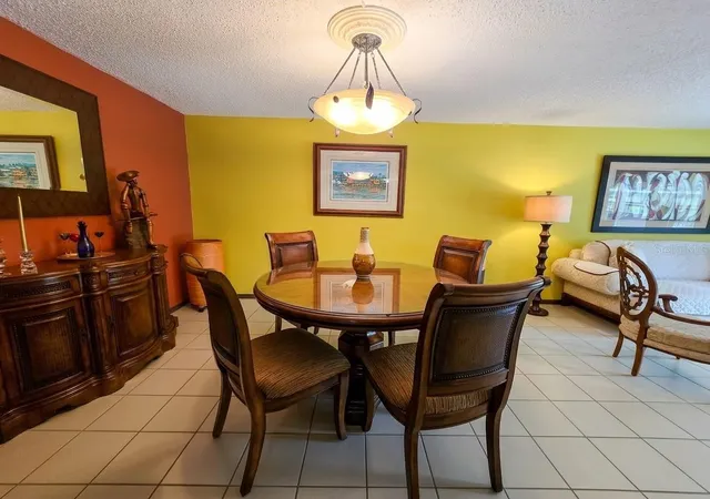 Photo 2 of Condo for sale at 187 Cond Plz Real Caparra #410, Guaynabo, PR 00966 | MLS# PR9125319 | Listing updated on 2026-10-28