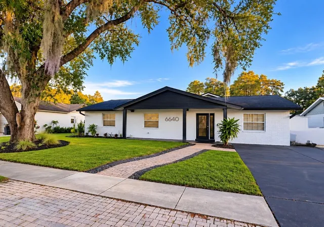 Photo 1 of Single family home for sale at 6640 Winding Oak Dr, Tampa, FL 33625 | MLS# TB8562152 | Listing updated on 2026-10-29