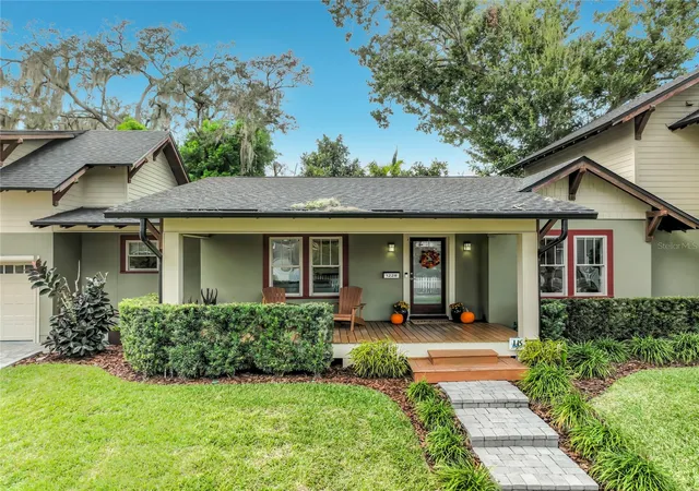 Photo 2 of Single family home for sale at 1228 Edwards Ln, Orlando, FL 32804 | MLS# O6453249 | Listing updated on 2026-10-29